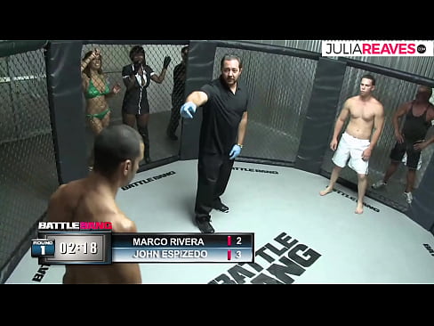 ❤️ Ultimate Fighter akimtosa msichana nambari baada ya pigano ulingoni ☑ ❌️